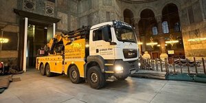 Αγία Σοφία γερανός