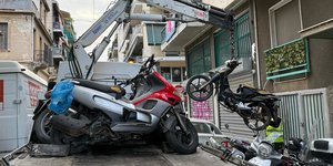 Επιχείρηση απομάκρυνσης των εγκαταλελειμμένων δικύκλων