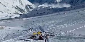 Μεγάλη χιονοστιβάδα χτύπησε χιονοδρομικό κέντρο στην Αυστρία