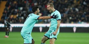 Η Μπολόνια υπέταξε την Ουντινέζε με 3-0 και ανέβηκε προσωρινά στην κορυφή 