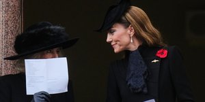 Βασίλισσα Καμίλα και Κέιτ Μίντλετον