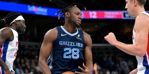 Ο σέντερ Τσαρλς Μπάσεϊ 