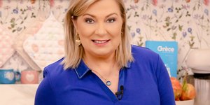 Η σεφ Ντίνα Νικολάου 