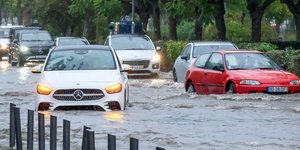  Η καταιγίδα Κλαούντια προκάλεσε τον θάνατο ενός ανθρώπου και τον τραυματισμό πολλών άλλων	
