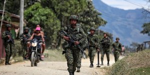 Στρατιώτες στη Κολομβία