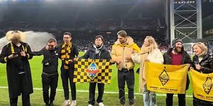 Η Κοπεγχάγη τίμησε τους 10 οπαδούς της Καϊράτ, που ταξίδεψαν 5.000 χιλιόμετρα για να στηρίξουν την ομάδα τους 