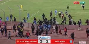 Ο διαιτητής μοίρασε 17 κόκκινες κάρτες