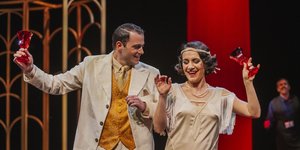 ζευγαρι χορευει 