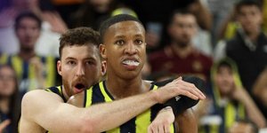 H Φενερμπαχτσέ νίκησε 74-70 την πρωτοπόρο της Euroleague, Χάποελ Τελ Αβίβ.