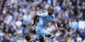 Ο Φερναντίνιο «κρέμασε τα παπούτσια του» σε ηλικία 40 ετών