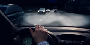 Μεγάλη σκάλα φώτων στο αυτοκίνητο 