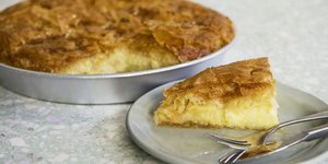 Γαλακτομπούρεκο / Φωτογραφία: varsos.gr