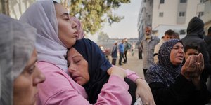 γαζα γυναικες μαντιλια