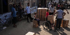 Με μεγάλη βραδύτητα εισέρχεται η ανθρωπιστική βοήθεια στον παλαιστινιακό θύλακα