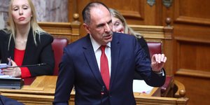 Γιώργος Γεραπετρίτης στη Βουλή