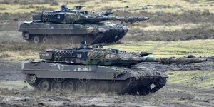 Γερμανικά άρματα μάχης Leopard 2