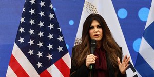 Η πρέσβης των ΗΠΑ Κίμπερλι Γκίλφοϊλ