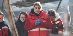 γυναικεσ κεφαλι κατω