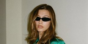 Αυτό είναι το beauty hack της Χέιλι Μπίμπερ για κρεμώδες blush σε λίγα δευτερόλεπτα