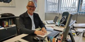 Ο Χέρμπερτ Κάθαν που εργάζεται στην ίδια εταιρεία σχεδόν 50 χρόνια