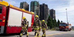 Καταστροφική πυρκαγιά σε κτιριακό συγκρότημα στον Χονγκ Κονγκ