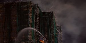 Στους 94 ο αριθμός των νεκρών από την πυρκαγιά σε πολυκατοικίες στο Χονγκ Κονγκ 