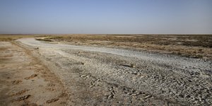 Οι αρχές στο Ιράν αναστέλλουν την παραγωγή ηλεκτρικής ενέργειας από μεγάλο φράγμα εξαιτίας της ξηρασίας	