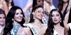 Το βλέμμα της Μις Ισραήλ στην Μις Παλαιστίνη