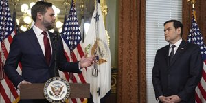 Ο αντιπρόεδρος και ο υπουργός Εξωτερικών των ΗΠΑ, Τζέι Ντι Βανς και Μάρκο Ρούμπιο