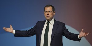 Τζένρικ υπουργός Δικαιοσύνης Συντηρητικοί