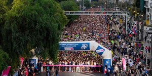 Η COSMOTE TELEKOM έδωσε ρυθμό και ενέργεια στον 42ο Μαραθώνιο της Αθήνας, τον Αυθεντικό 