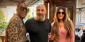 Η Κίμπερλι με τον ιδιοκτήτη του εστιατορίου και τον στιλίστα της