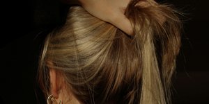 Αξεσουάρ μαλλιών