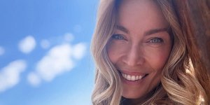 Με μαγιό και τον Νοέμβριο: Η Μαριέττα Χρουσαλά ποζάρει με μπικίνι και αποθεώνει το cold plunge trend