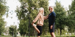 Στα 90 της κινείται σαν 50: Η άσκηση που χαρίζει σε μια Γαλλίδα νεανική ενέργεια