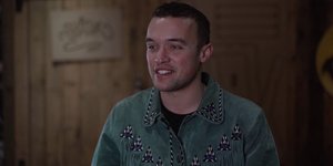 Ο Jack Burke άνοιξε τα χαρτιά του αποκαλύπτοντας τον μυστηριώδη, απαιτητικό και πολλές φορές σκοτεινό κόσμο της μαγειρικής σε σπίτια όπου «τίποτα δεν είναι εκτός μενού» / INSTAGRAM