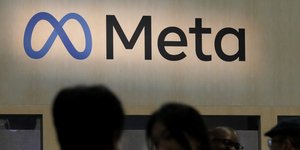 Το λογότυπο της Meta, μητρικής εταιρείας των Facebook και Instagram