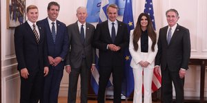 Μητσοτάκης και Γκίλφοϊλ με Αμερικανούς υπουργούς