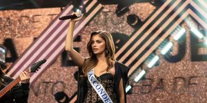 μοντέλο στη χιλή τραγούδησε χέβι μέταλ