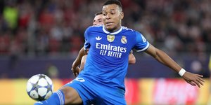 Ο Εμπαπέ πέτυχε στο Γ. Καραϊσκάκης το δεύτερο πιο γρήγορο χαρ τρικ στην ιστορία του Champions League