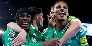 Πάρτι της Νιούκαστλ με 4-1 την Έβερτον