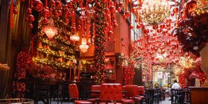 Στόλισε το Noel, το πιο χριστουγεννιάτικο μαγαζί της Αθήνας