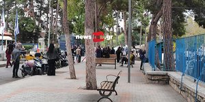 Θρήνος και οδύνη στο Βενιζέλειο Νοσοκομείο από τους συγγενείς των θυμάτων της βεντέτας