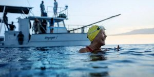 Σκηνή από το «Nyad» στο Netfix