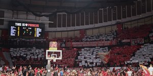 Πρόστιμο 6.000 ευρώ στον Ολυμπιακό για την συμπεριφορά των οπαδών στο ματς με την Παρτίζαν