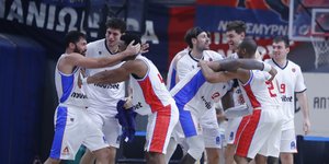 Πρώτη νίκη μετά από 14 ήττες ο Πανιώνιος με 107-105 κόντρα στην Καρδίτσα, στο ματς που κρίθηκε στη δεύτερη παράταση