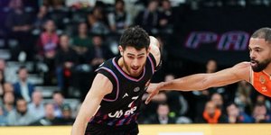 Η Παρί έκανε την ανατροπή και πήρε την νίκη με 90-86 επί της Βαλένθια