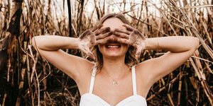 Το νέο βιβλίο The House of Beauty είναι μια έρευνα πάνω στο λαμπερό αλλά σκοτεινό οικοδόμημα μιας βιομηχανίας που αξίζει 450 δισεκατομμύρια δολάρια τον χρόνο / PEXELS