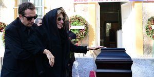 Σύζυγος Φλαμπουράρη κηδεία