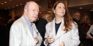 Ο Σταύρος Ψυχάρης με την σύζυγό του Χριστίνα Τσούτσουρα-Ψυχάρη 